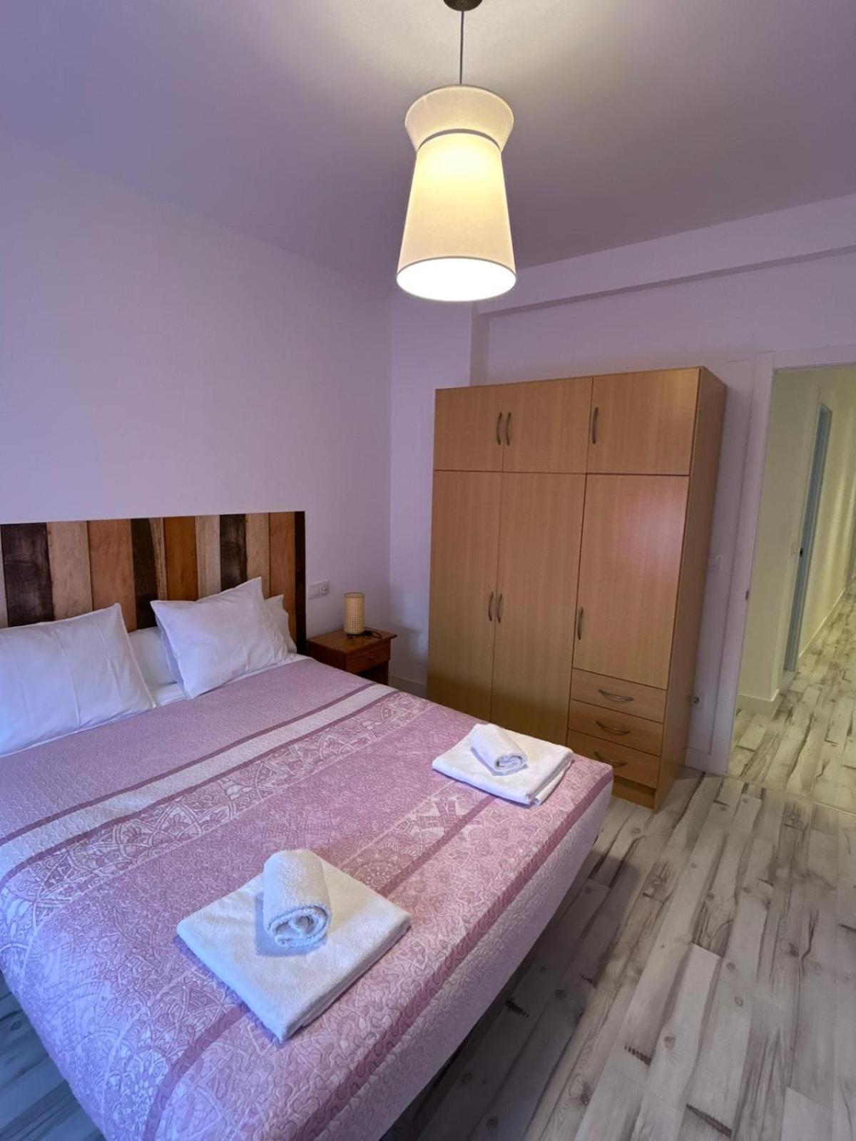 Apartamentos El Conde Санто Доминго де ла Калсада Екстериор снимка