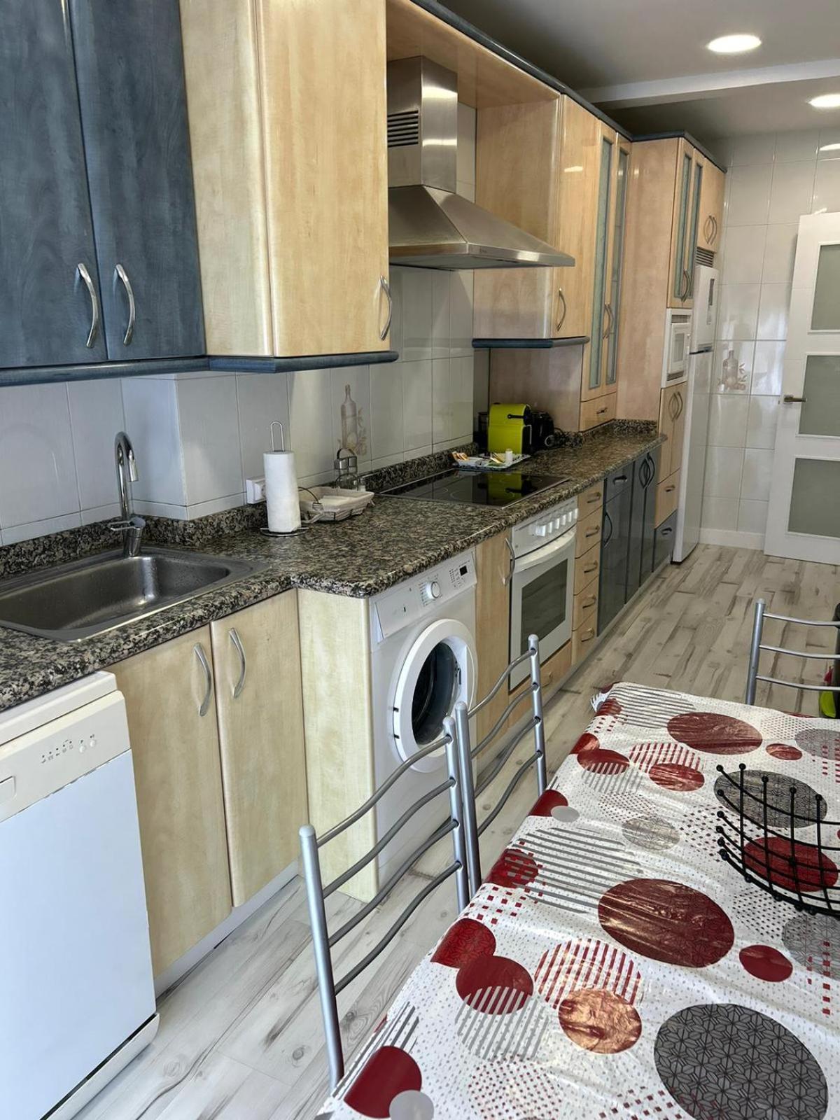 Apartamentos El Conde Санто Доминго де ла Калсада Екстериор снимка